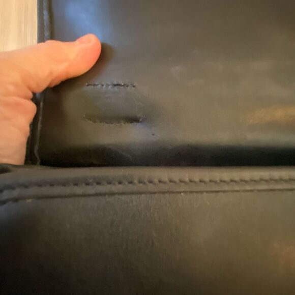 Vintage Coach 9977 Black Manor Bag Top handle crossbody Black Flap USA with copp - Picture 10 of 16